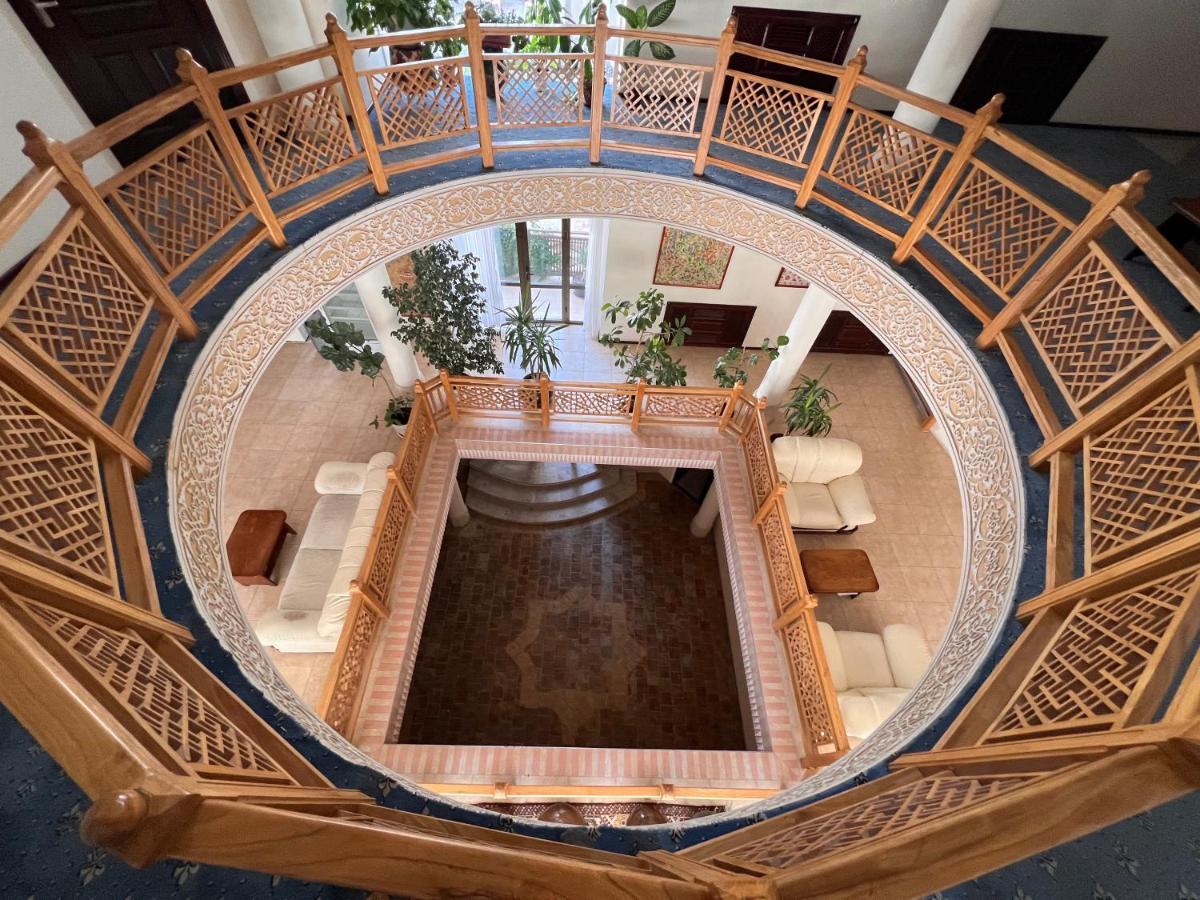 Sultan Hotel Bukhara Exterior photo