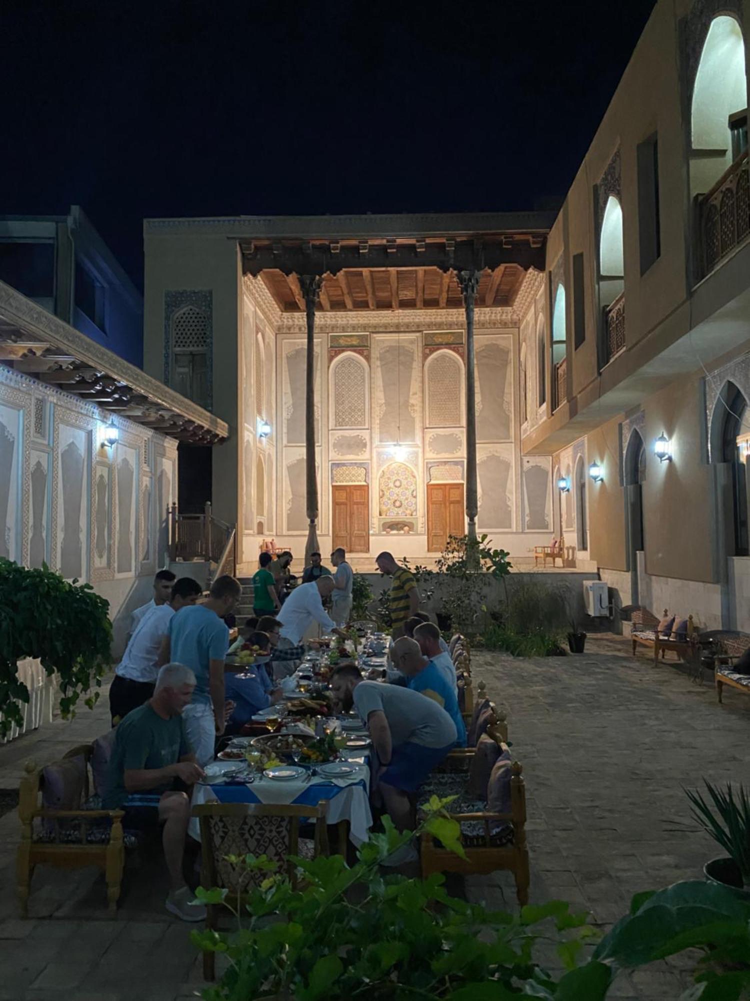 Sultan Hotel Bukhara Exterior photo